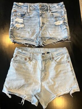 American Eagle Outfitters-2 Light Wash Denim Women’s Shorts